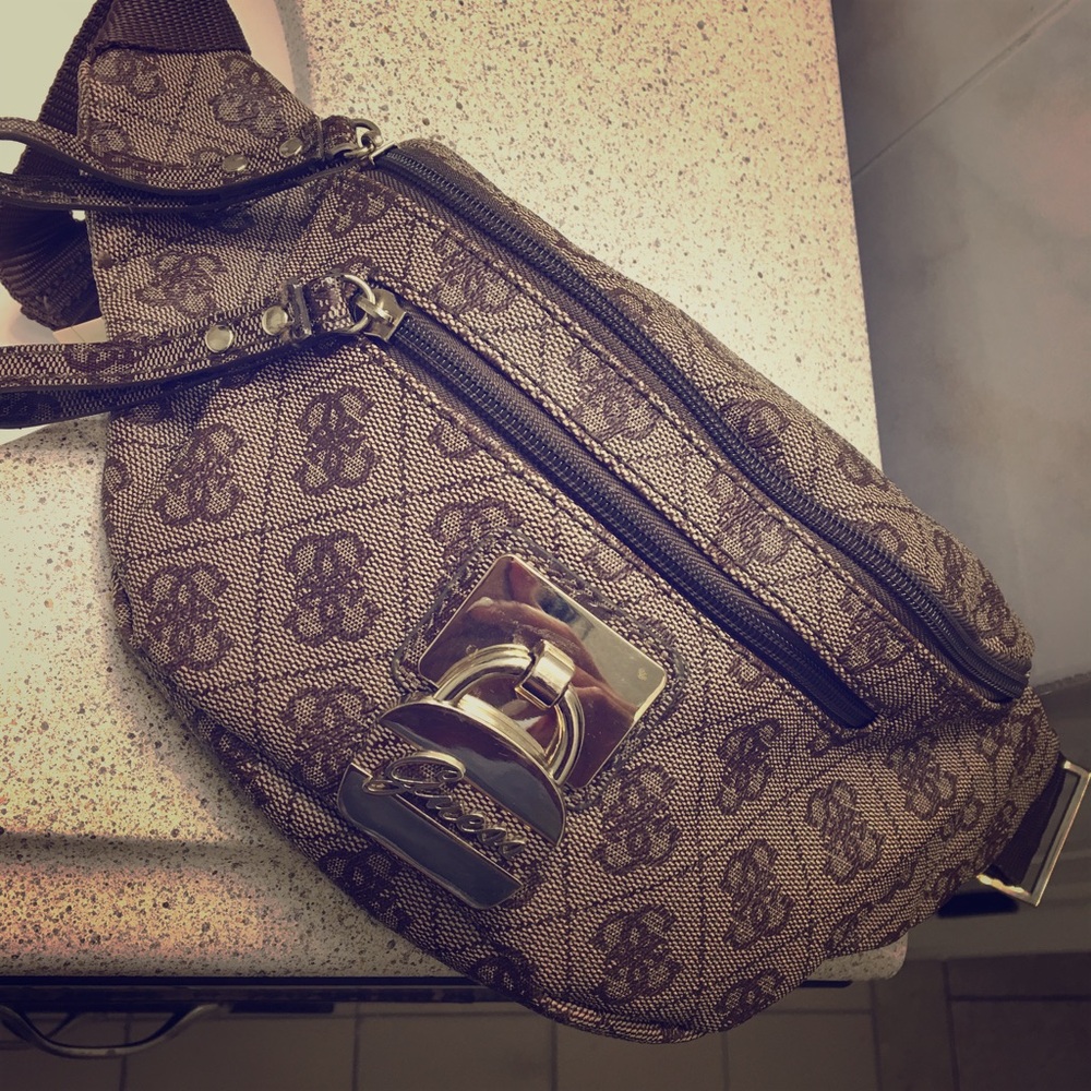 Vintage Guess Brown monogram Bum Bag Fanny pack & Lock Sport waist bag crossbody